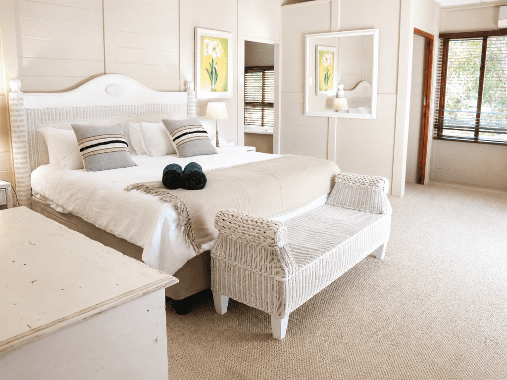 ihlathi lodge bedroom3