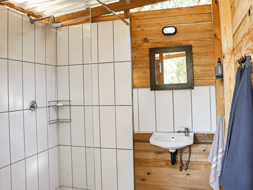 ihlathi lodge tent bathroom 2